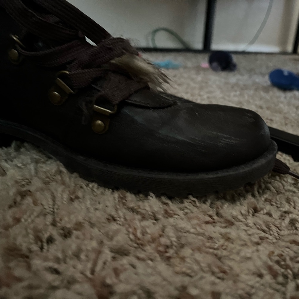 Faux fur boots - Picture 3 of 8